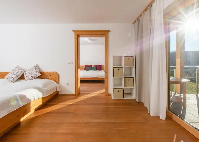 Fanni * 拉姆绍达赫斯坦